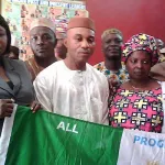 le-representant-du-parti-de-buhari-designe