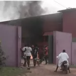 divo-des-partisans-de-famoussa-coulibaly-pillent-et-saccagent-tout-chez-le-maire-amede-kouakou