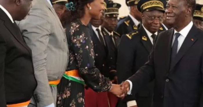 revue-de-presse-ouattara-annonce-sa-retraite-les-societe-d-agro-business-ferment-boutique