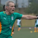 les-revelations-de-michel-dussuyer-jonathan-kodjia-est-arrive-fatigue-eric-bailly-souffrait-de-torticolis