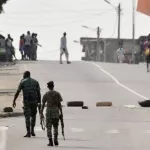 bouake-des-demobilises-bloquent-l-acces-a-la-ville-pour-reclamer-leur-part-du-gateau