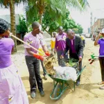 lutte-contre-l-insalubrite-la-mission-christ-pour-la-victoire-mcv-engage-dans-le-grand-menage