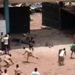 de-retour-de-composition-au-bepc-des-eleves-s-affrontent-un-blesse-grave