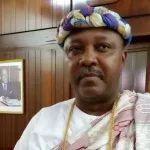 contribution-chefferie-traditionnelle-canton-akoue-qui-est-derriere-augustin-dahouet