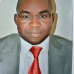 palabres-a-la-mutuelle-du-personnel-du-crou-a1-kpassa-donald-pdt-du-comite-electoral-que-les-camarades-demissionnaires-acceptent-l-election-du-dr-sidibe-souleymane