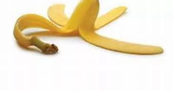 boutons-d-acne-6-astuces-avec-la-peau-de-banane