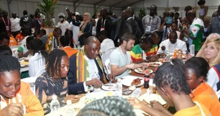 en-visite-au-village-des-jeux-la-francophonie-le-premier-ministre-salue-l-amitie-scellee-entre-les-jeunes-de-l-espace-francophone