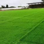 gagnoa-la-pose-de-la-pelouse-synthetique-bientot-achevee