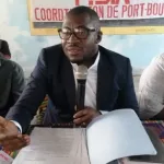 abidjan-gnamaka-dogbo-eric-fsa-previent-nous-allons-devenir-du-javel-pour-tuer-les-microbes