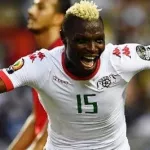 football-aristide-bance-donne-des-conseils-et-devoile-son-salaire