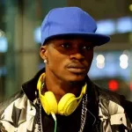 debordo-leekunfa-casse-son-trophee-le-jette-dans-la-lagune-et-cogne-serge-beynaud-je-ne-suis-pas-une-fiotte