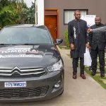 ceremonie-de-remise-du-premier-super-lot-majeur-de-la-tombola-epargne-a-la-first-bank