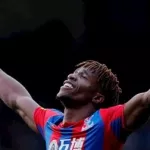 crystal-palace-wilfried-zaha-encense-par-son-coach-roy-hodgson