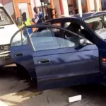 pont-hkb-un-gbaka-fou-percute-violemment-un-vehicule-personnel-au-niveau-du-peage