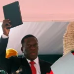 zimbabwe-le-nouveau-president-emerson-mmangagwa-investi