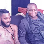 christy-b-devoile-arafat-et-debordo-portent-tous-deux-des-armes