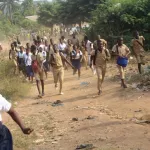 affrontements-entre-eleves-a-agboville-un-mort-plusieurs-blesses-la-ville-quadrille-leprefet-monte-au-creneau