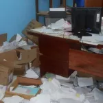 2-plateaux-les-bureaux-de-la-chambre-de-commerce-et-d-industrie-attaques