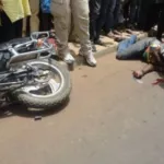 apres-leur-forfait-un-gangster-chute-a-moto-et-se-fait-apprehender-par-la-foule