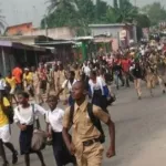 vacances-anticipees-une-patrouille-de-police-attaquee-un-officier-grievement-blesse