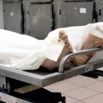 insolite-le-mort-se-reveille-pendant-l-autopsie