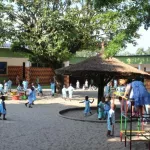 grosse-colere-des-assistants-sociaux-les-centres-sociaux-et-etablissements-prescolaires-de-cote-d-ivoire-menaces-de-fermeture