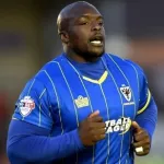 mercato-akinfenwa-l-attaquant-de-110-kilos-annonce-a-chelsea