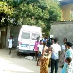 abidjan-un-chauffeur-de-gbaka-pique-une-crise-d-epilepsie-au-volant-et-detruit-le-mur-d-une-eglise-a-yopougon