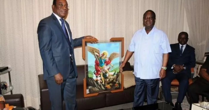 revue-de-presse-bedie-et-affi-se-parlent