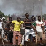 nord-ivoirien-des-forces-de-l-ordre-liberent-des-voleurs-sous-les-menaces-des-populations