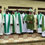 careme-2018-un-pretre-aux-fideles-catholiques-manger-est-mieux-qu-etre-agressif