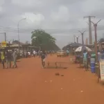 lutte-contre-les-microbes-a-abobo-des-ecoles-placees-sous-surveillance-policiere