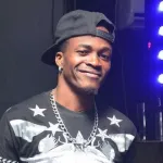 debordo-leekunfa-confie-c-est-a-cause-de-moi-que-dj-arafat-a-decide-de-faire-un-concert-le-31-mars-je-ne-vais-pas-taper-poteau