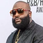 le-rappeur-americain-rick-ross-lutte-contre-la-mort