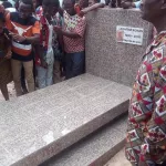 la-chantre-baoule-leontine-konan-inhumee-dans-son-village-ce-qui-s-est-passe