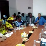 developpement-du-commerce-les-commercants-reclament-leurs-cartes-professionnelles