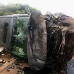 accident-de-la-route-un-vehicule-militaire-termine-sa-course-dans-un-hotel-un-client-blesse-des-chambres-devastees