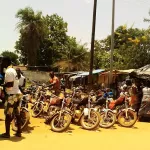 bangolo-transport-routier-les-usagers-evitent-les-motos-taxis