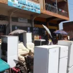 commerce-les-risques-lies-aux-marchandises-de-seconde-main-qui-inondent-les-marches
