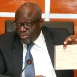 fraude-une-unite-de-production-de-fausses-cni-decouverte-dans-un-cybercafe-un-etudiant-arrete