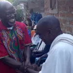 municipales-a-duekoue-honore-guibony-remet-le-couvert-et-teste-sa-popularite-sur-le-terrain