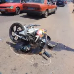 dabou-un-motocycliste-et-un-conducteur-de-tricycle-s-accrochent-un-blesse-grave