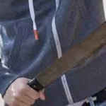 yopougon-pour-sauver-des-dames-il-affronte-seul-sept-hommes-armes-de-machettes