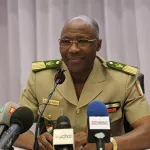 apres-le-scandale-au-guichet-unique-automobile-des-importateurs-font-des-revelations-et-devoilent-ce-que-le-dg-des-douanes-a-fait