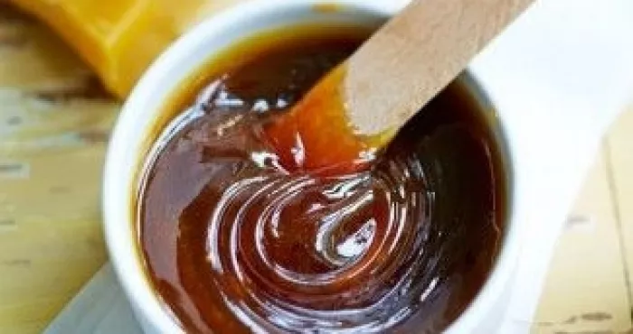 comment-s-epiler-au-sucre-pour-une-peau-douce
