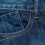 voici-comment-maintenir-la-couleur-d-un-jean-qui-deteint