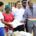 attecoube-nimatoulaye-l-ong-une-connexion-un-sourire-au-secours-pres-d-un-millier-de-demunis-sinistres-et-victimes-d-inondations