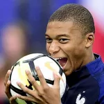 kylian-mbappe-attaquant-des-bleus-j-espere-marquer-le-foot-de-mon-empreinte