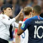 mondial-2018-le-groupe-pussy-riot-ecope-de-15-jours-de-prison-pour-l-intrusion-de-ses-membres-sur-le-terrain-de-la-finale