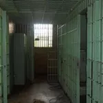 dimbokro-accompagne-au-chr-un-dangereux-detenu-se-joue-des-gardes-et-disparait